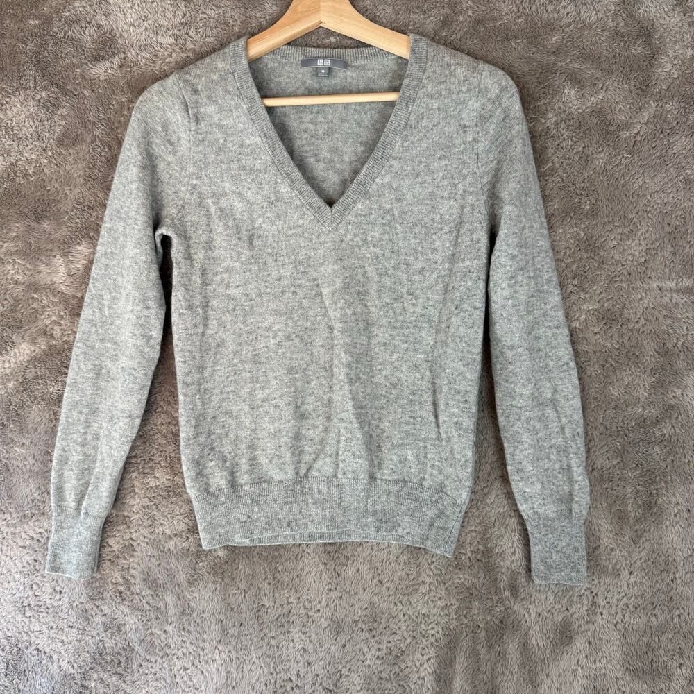 Uniqlo Gray Cashmere Sweater V Neck Women's XS Extra Small